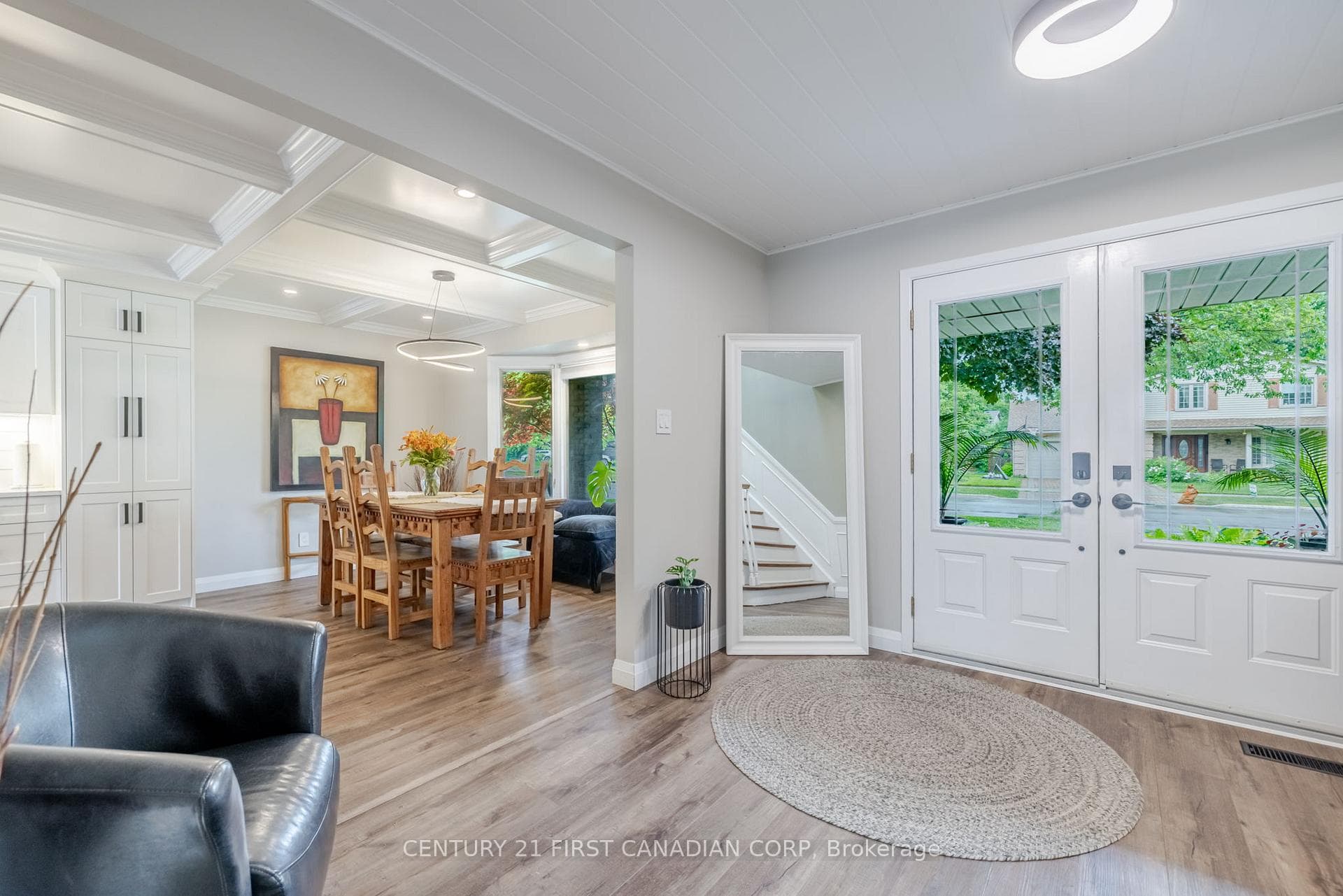 1360 HASTINGS Drive photo 4