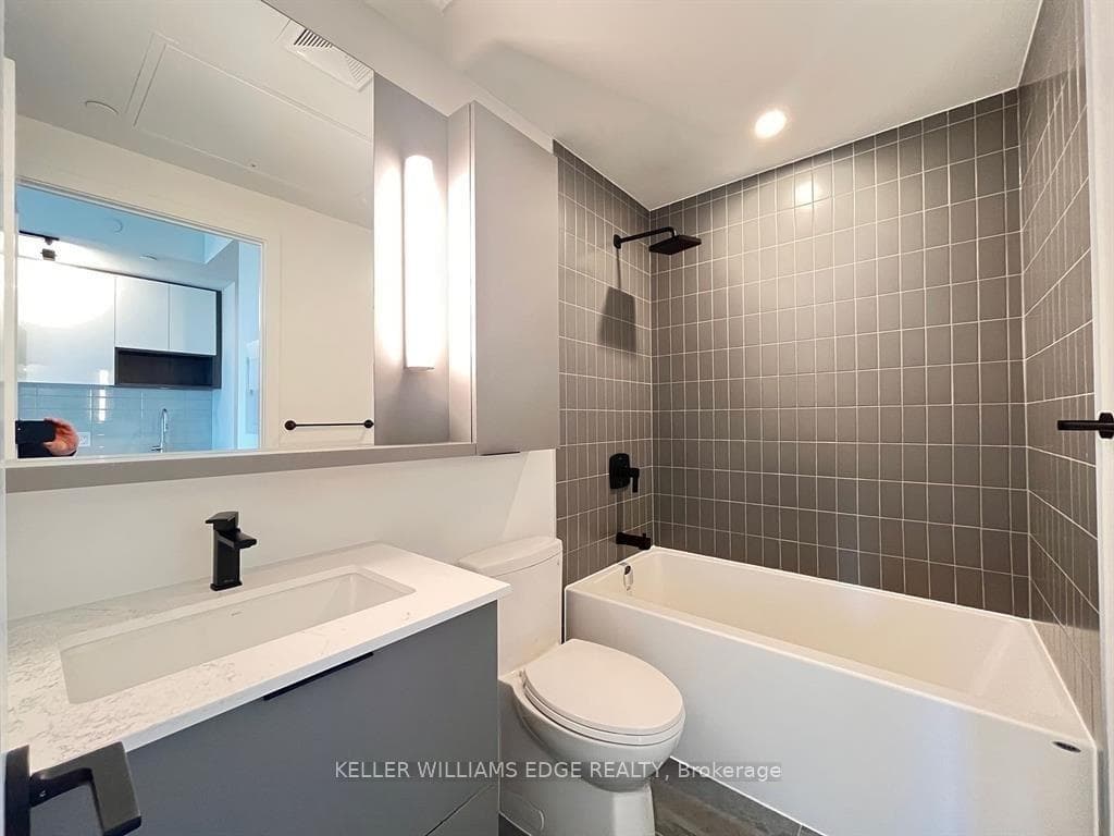 5 Defries Street Unit 2711 photo 9