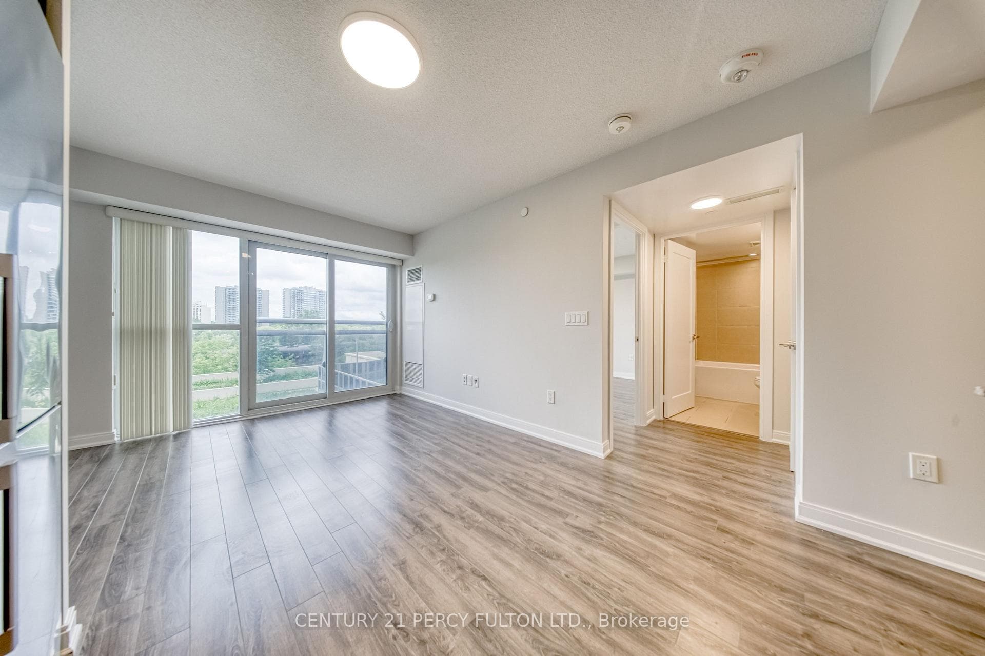 275 Village Green Square Unit 420 photo 10