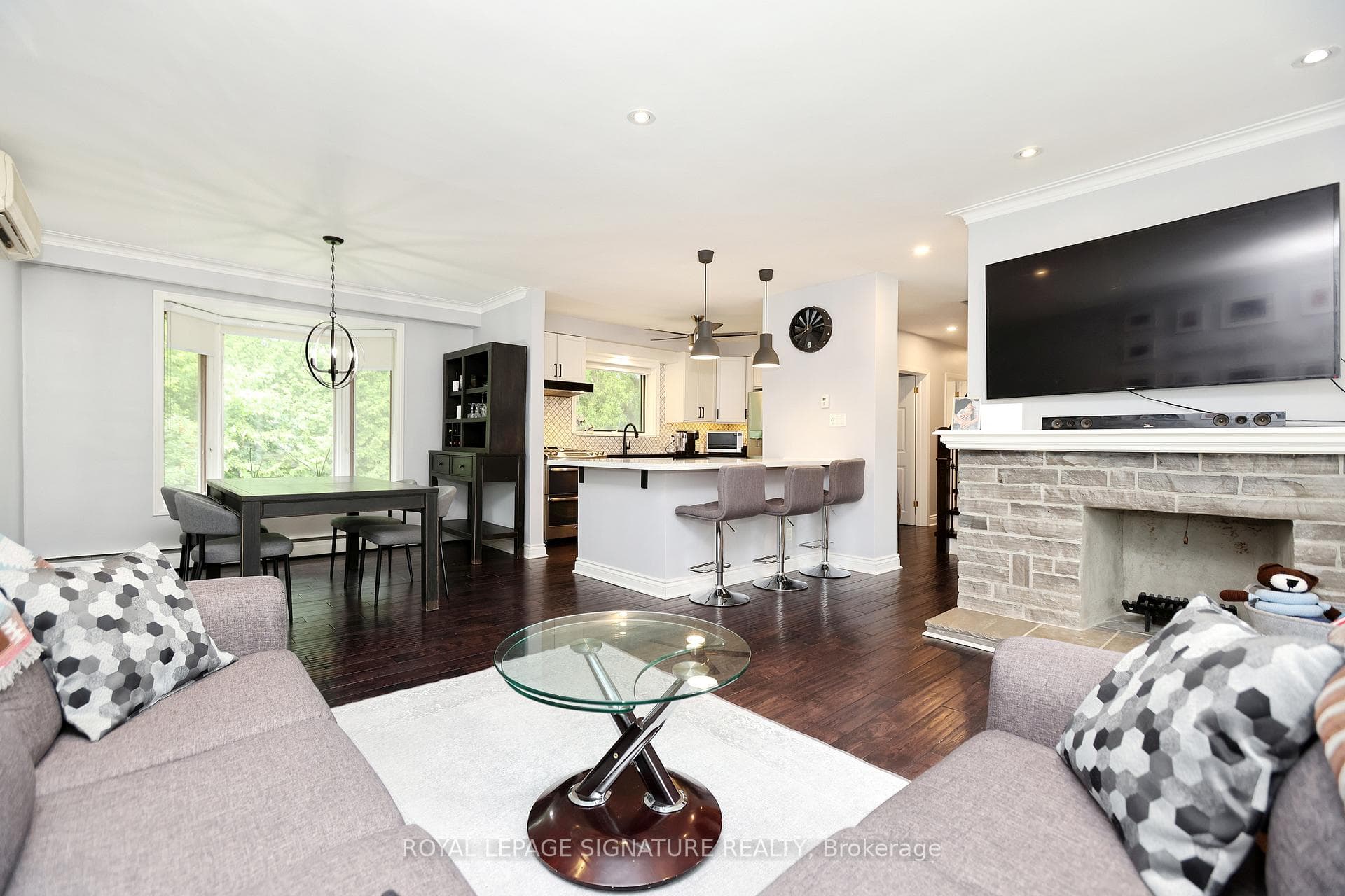 419 Brownfield Gardens photo 6