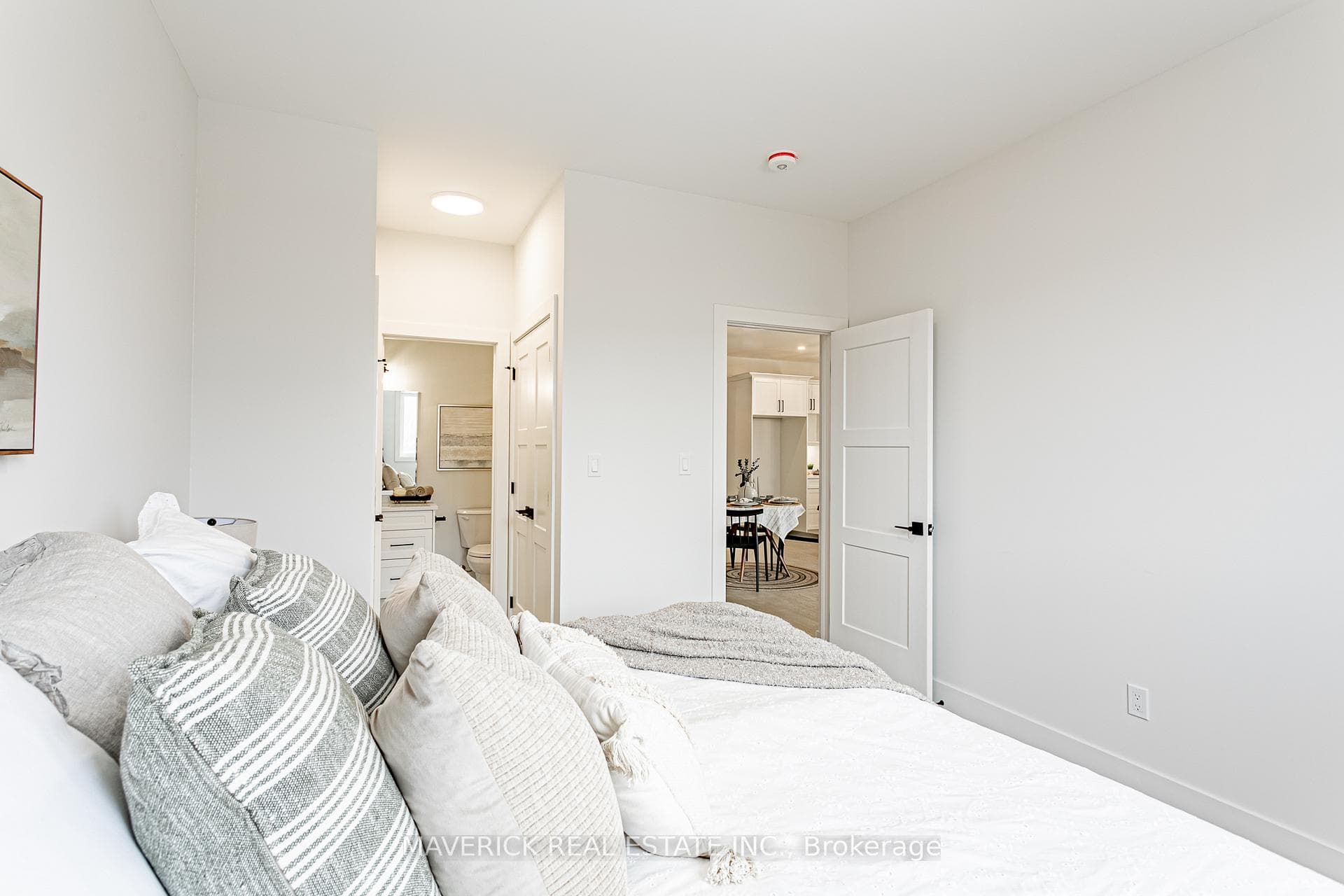 183 Brock Street Unit 3 photo 27