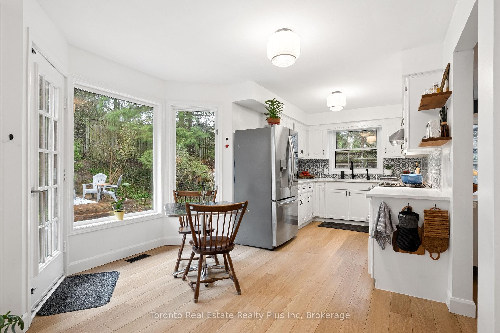 450 Winchester Drive photo 19