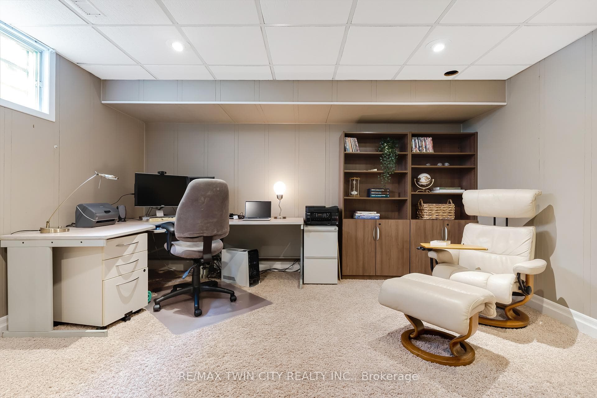 286 Normandy Avenue photo 38