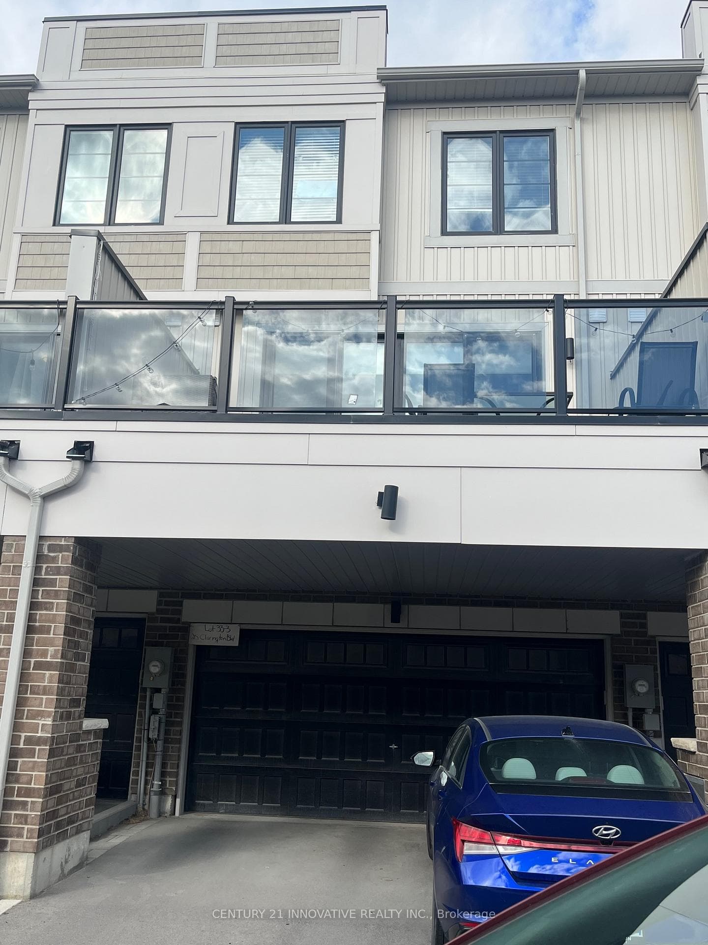 25 Clarington Boulevard photo 2