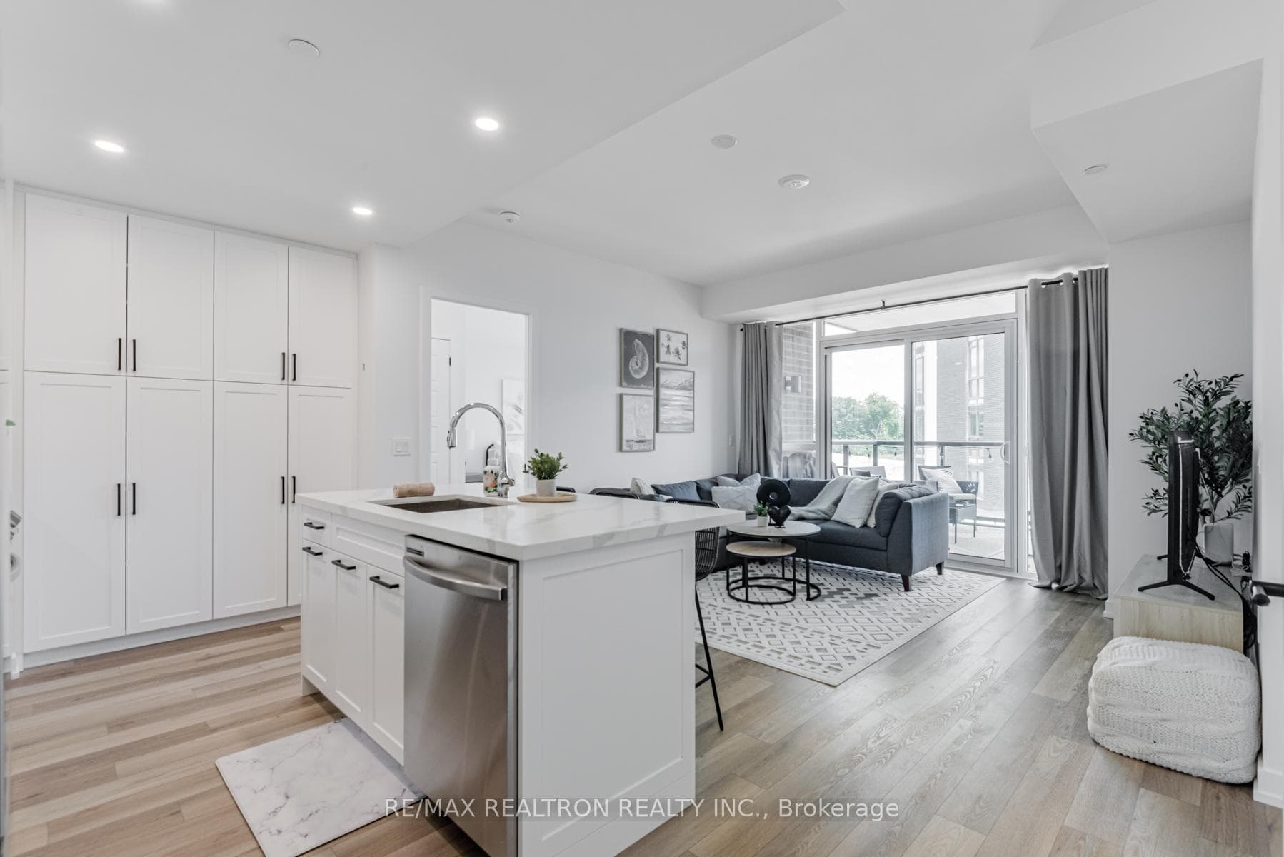 415 Sea Ray Avenue Unit 355 photo 4