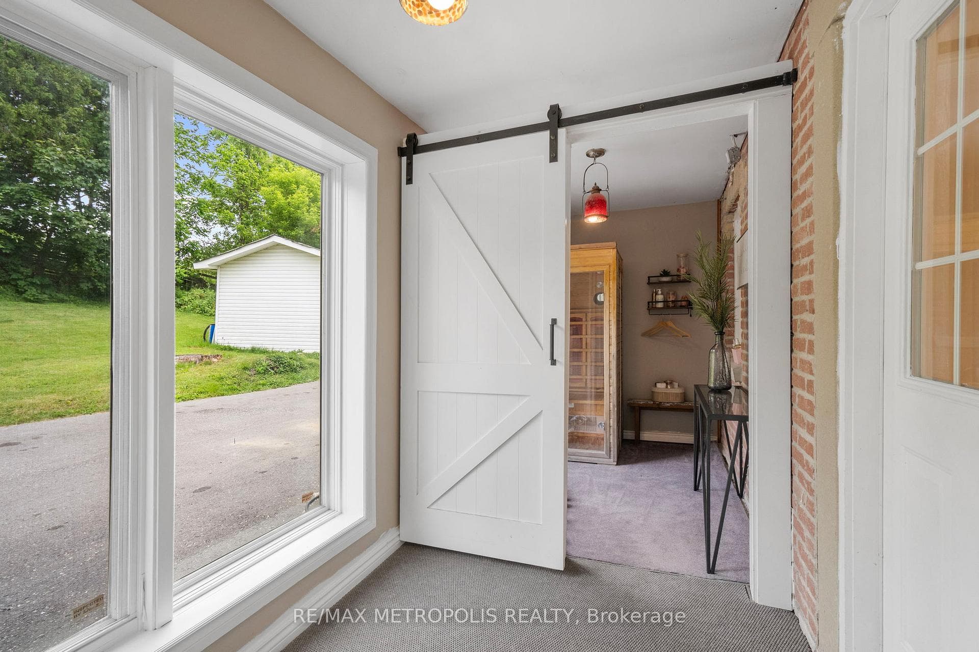 14537 Woodbine Avenue photo 46