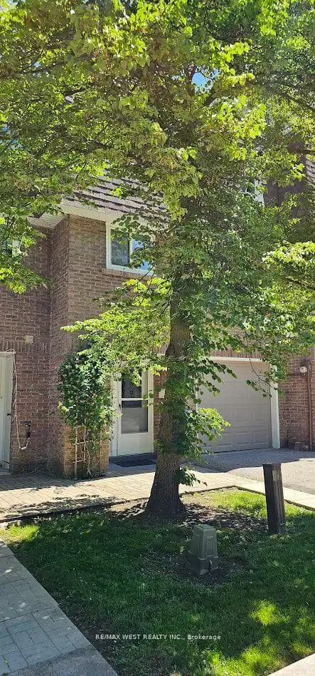 115 Henderson Avenue Unit 9 photo 1