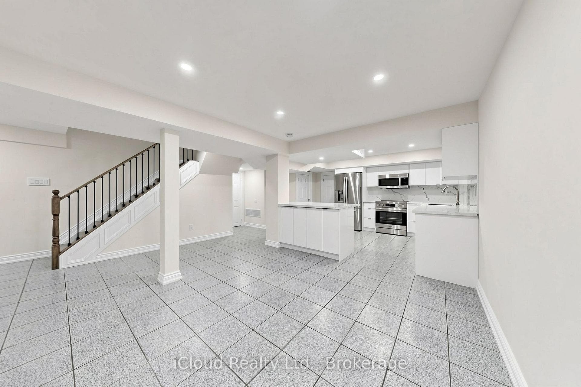 15 San Marko Place photo 36