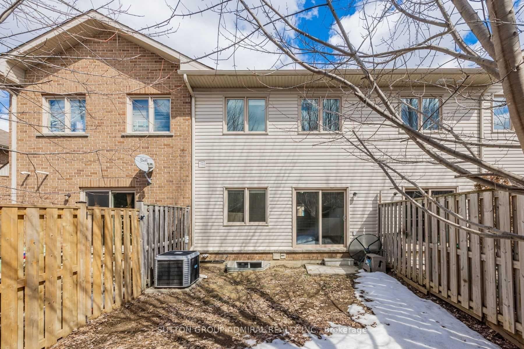 175 Stanley Street Unit 35 photo 34