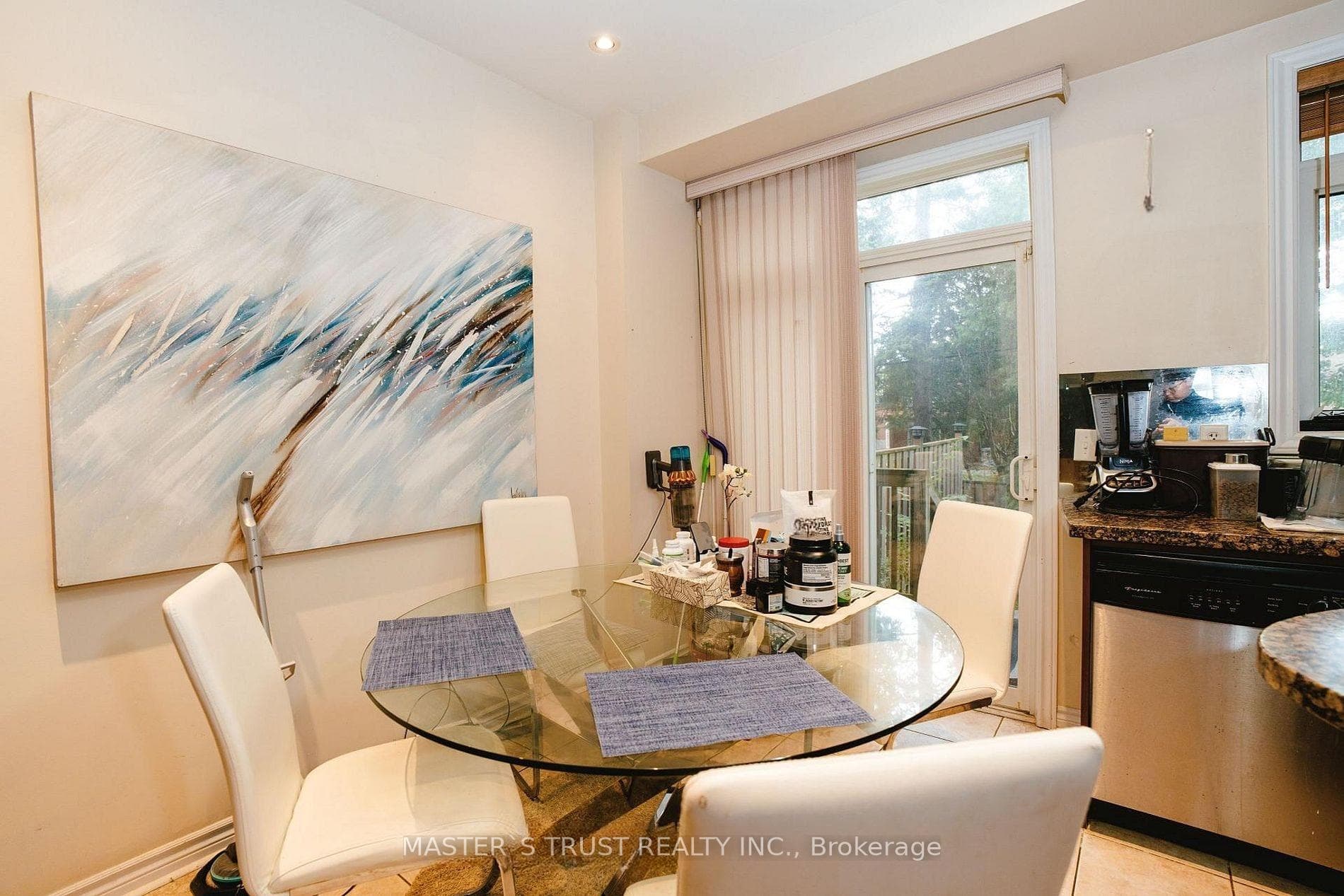 63 Routliffe Lane photo 4
