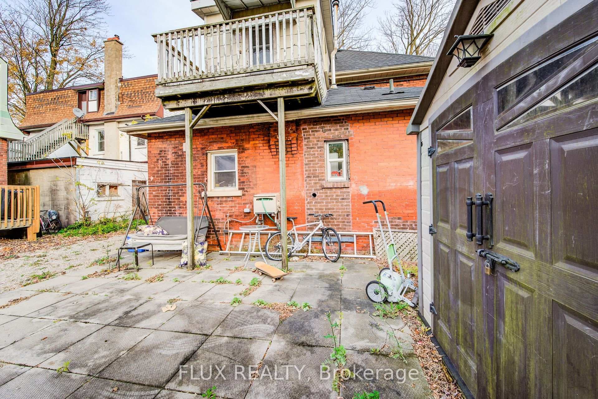 228 Nile Street photo 39