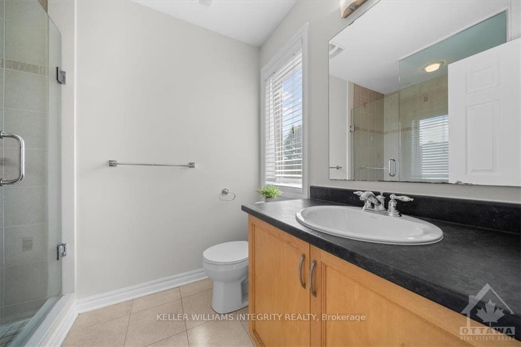 406 VENDEVALE Avenue photo 20
