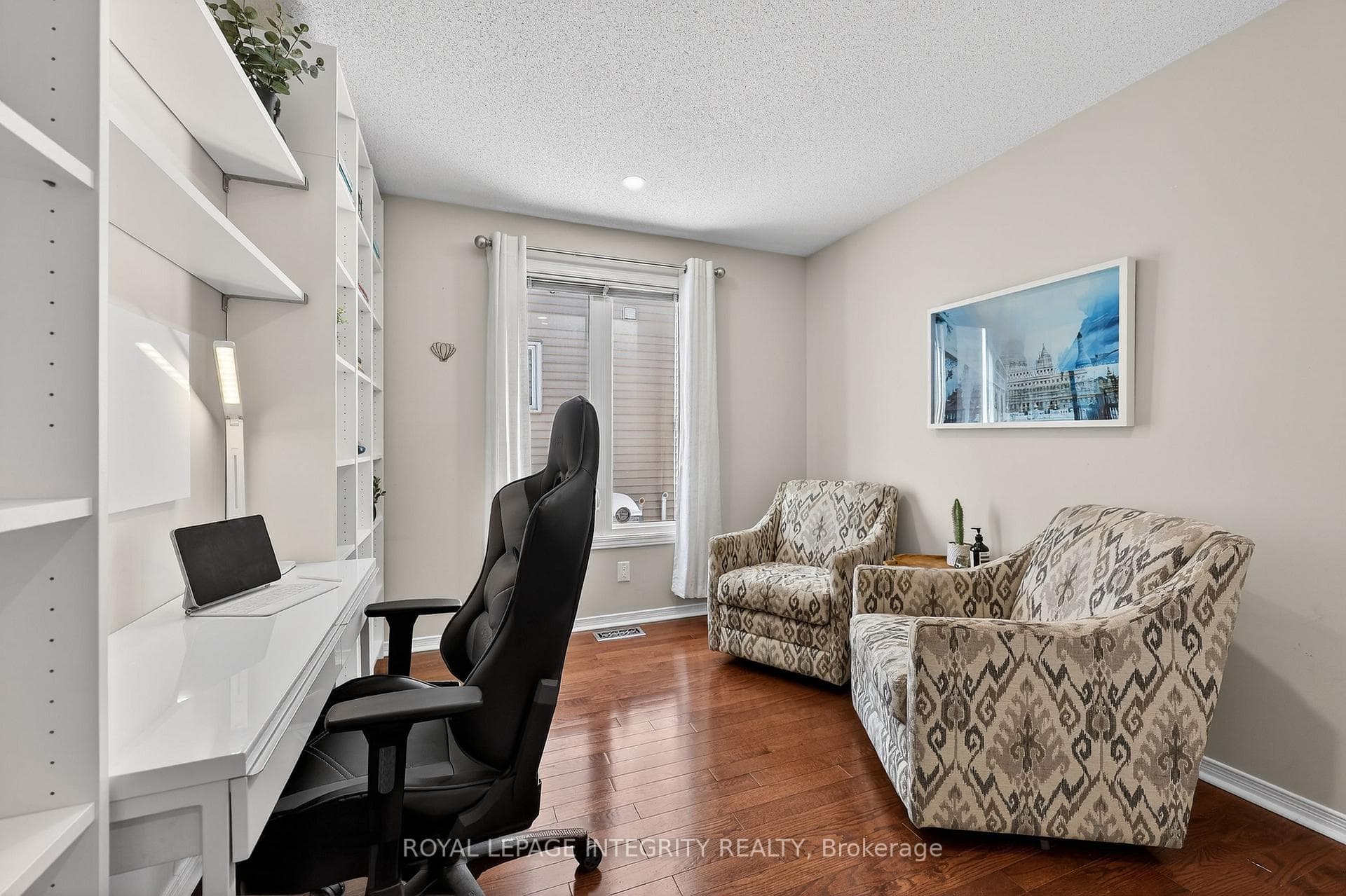 1380 Diane Crescent photo 18