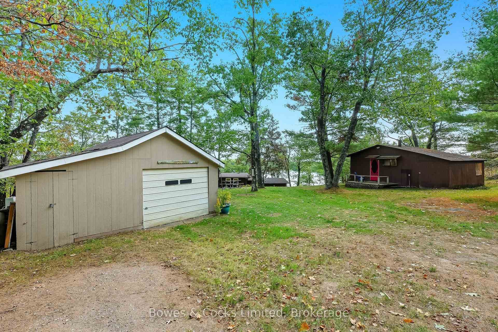 Detached Garage