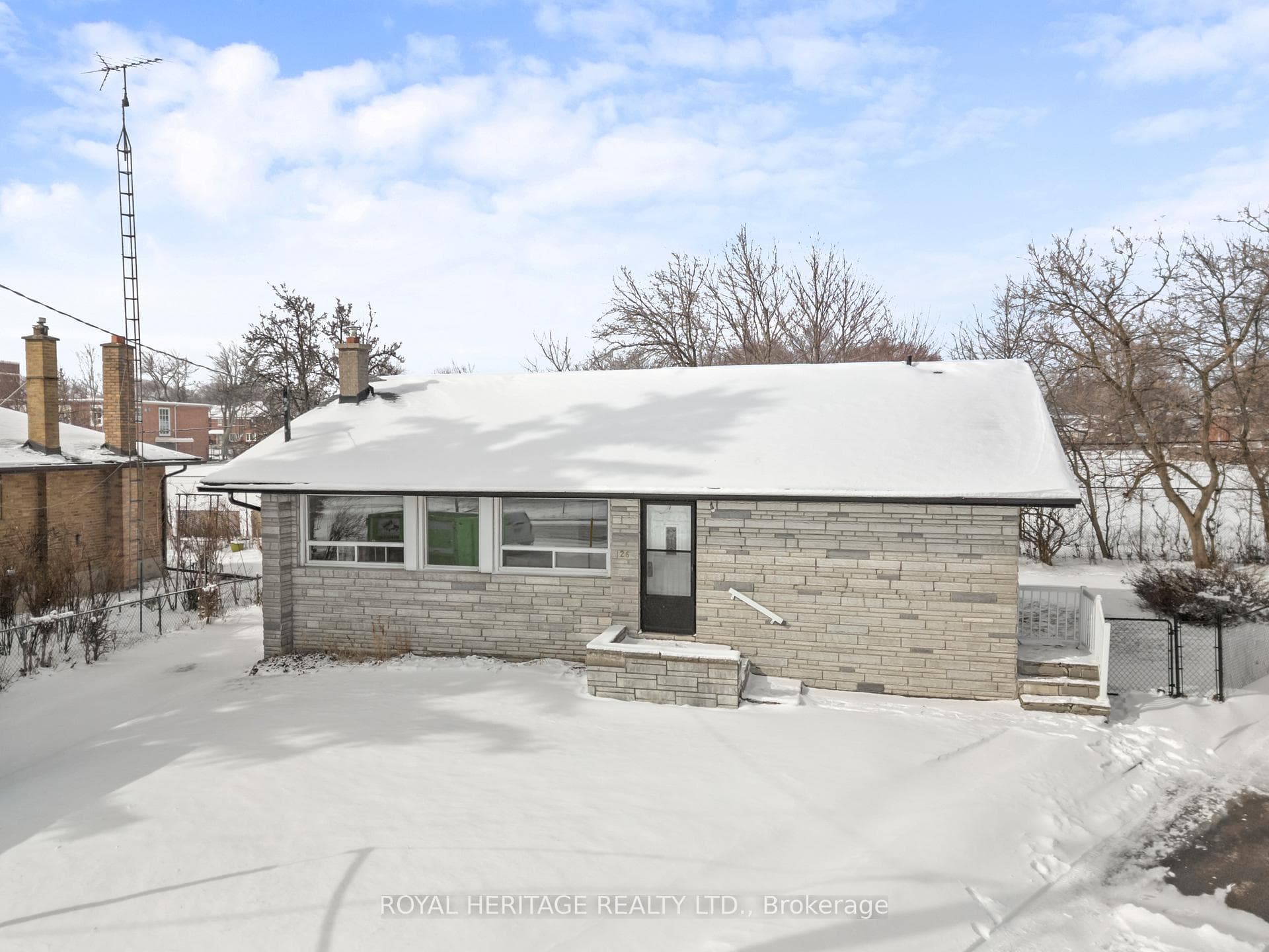 26 Kitson Drive photo 3