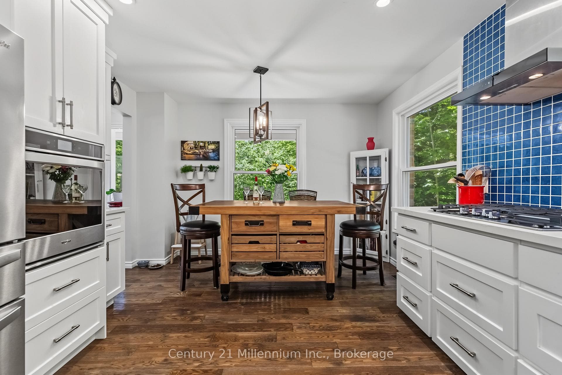 414681 Baseline Road photo 18