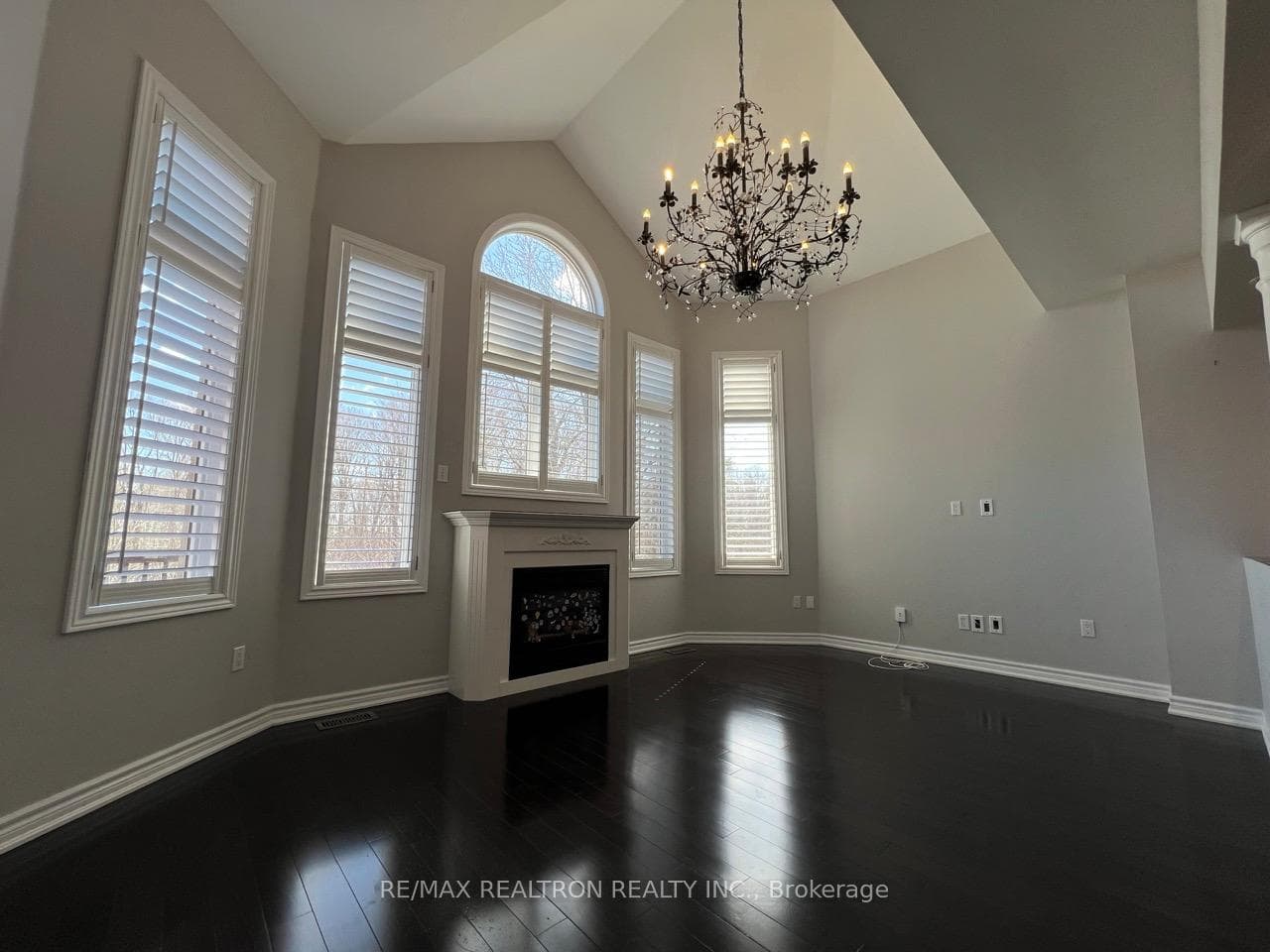 100 Colesbrook Road photo 5
