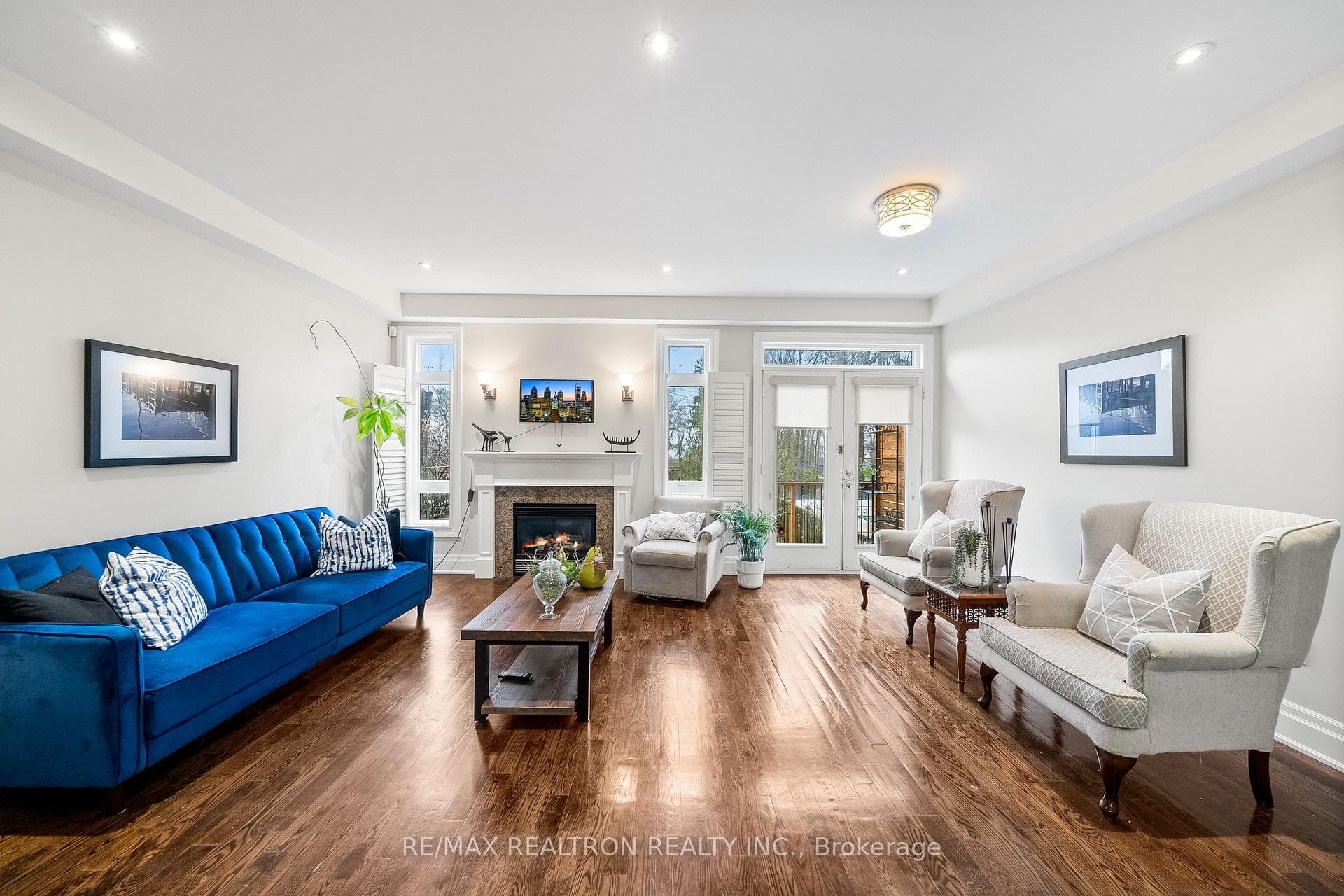 23 Stuart Crescent photo 16