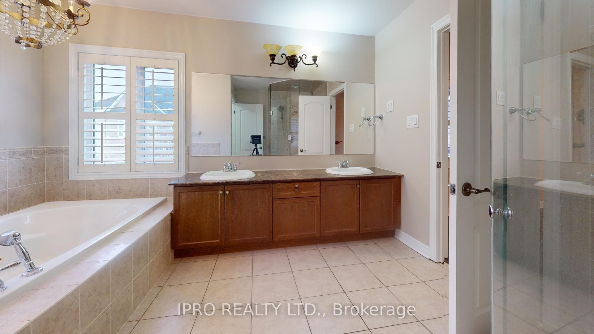 32 Bainsville Circle photo 8
