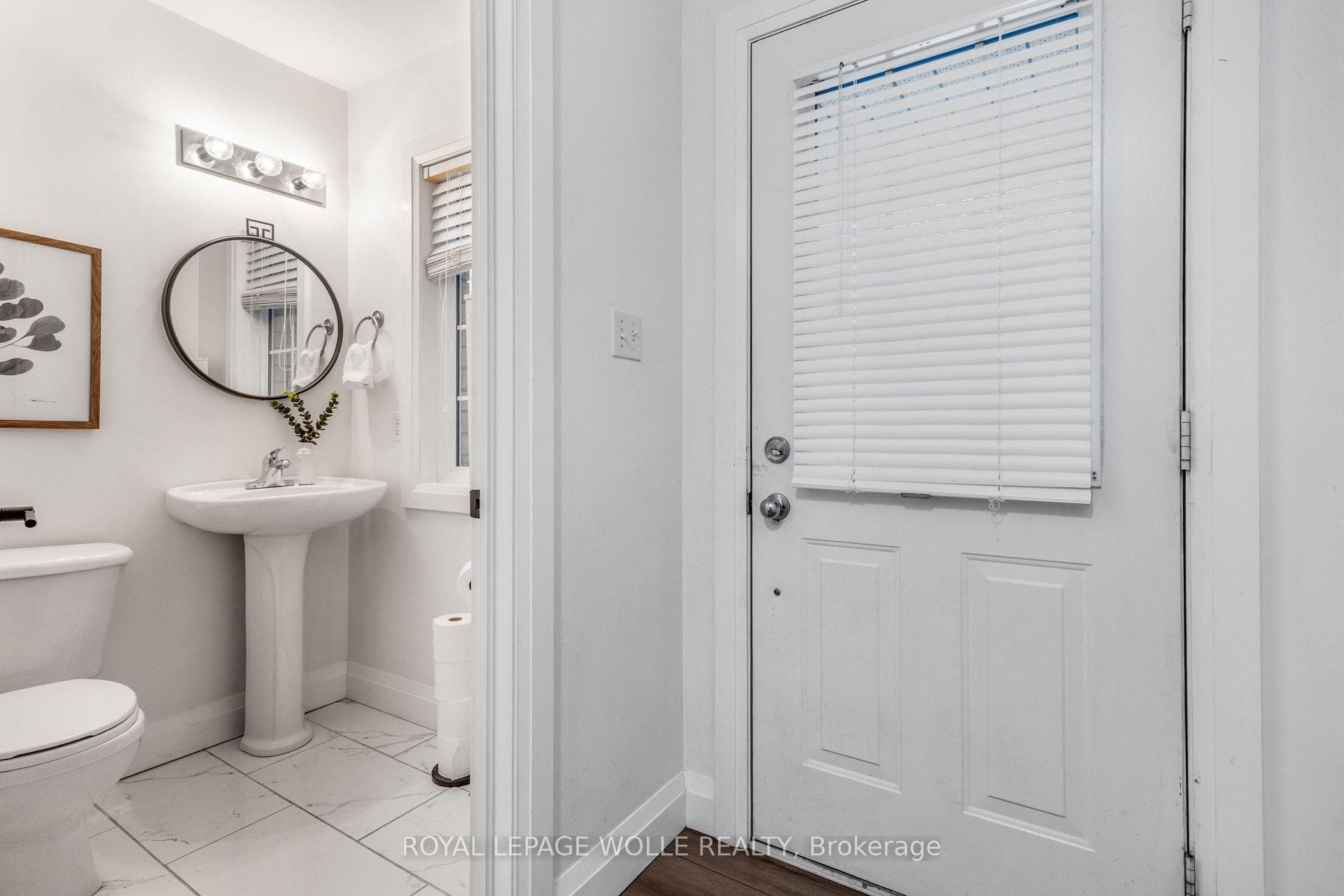 382 Pastern Trail photo 3
