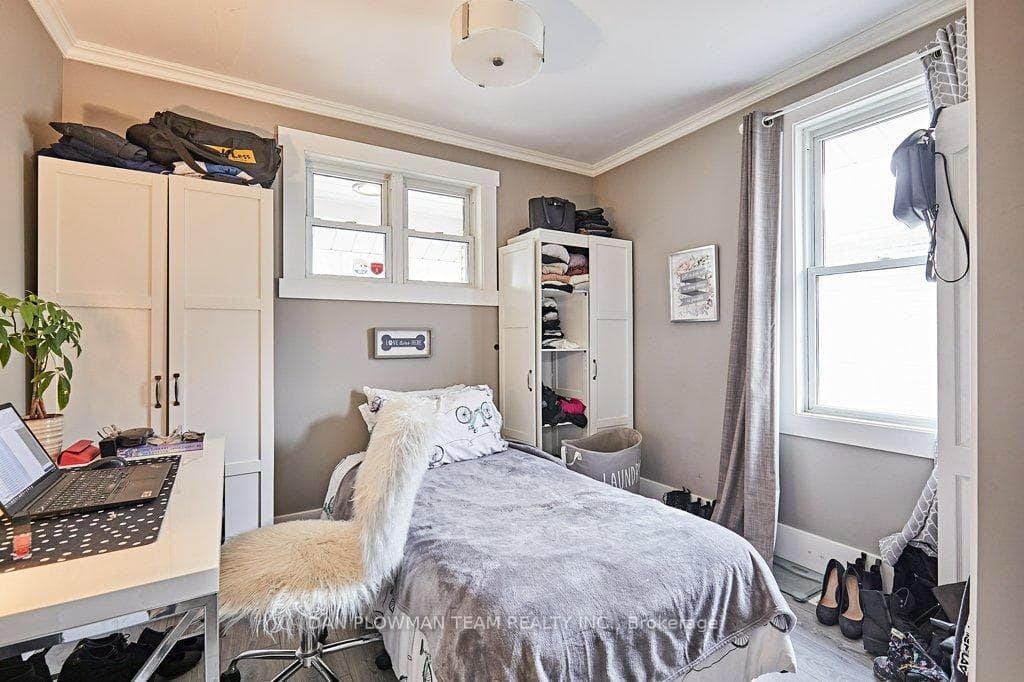 309 Elgin Street photo 23