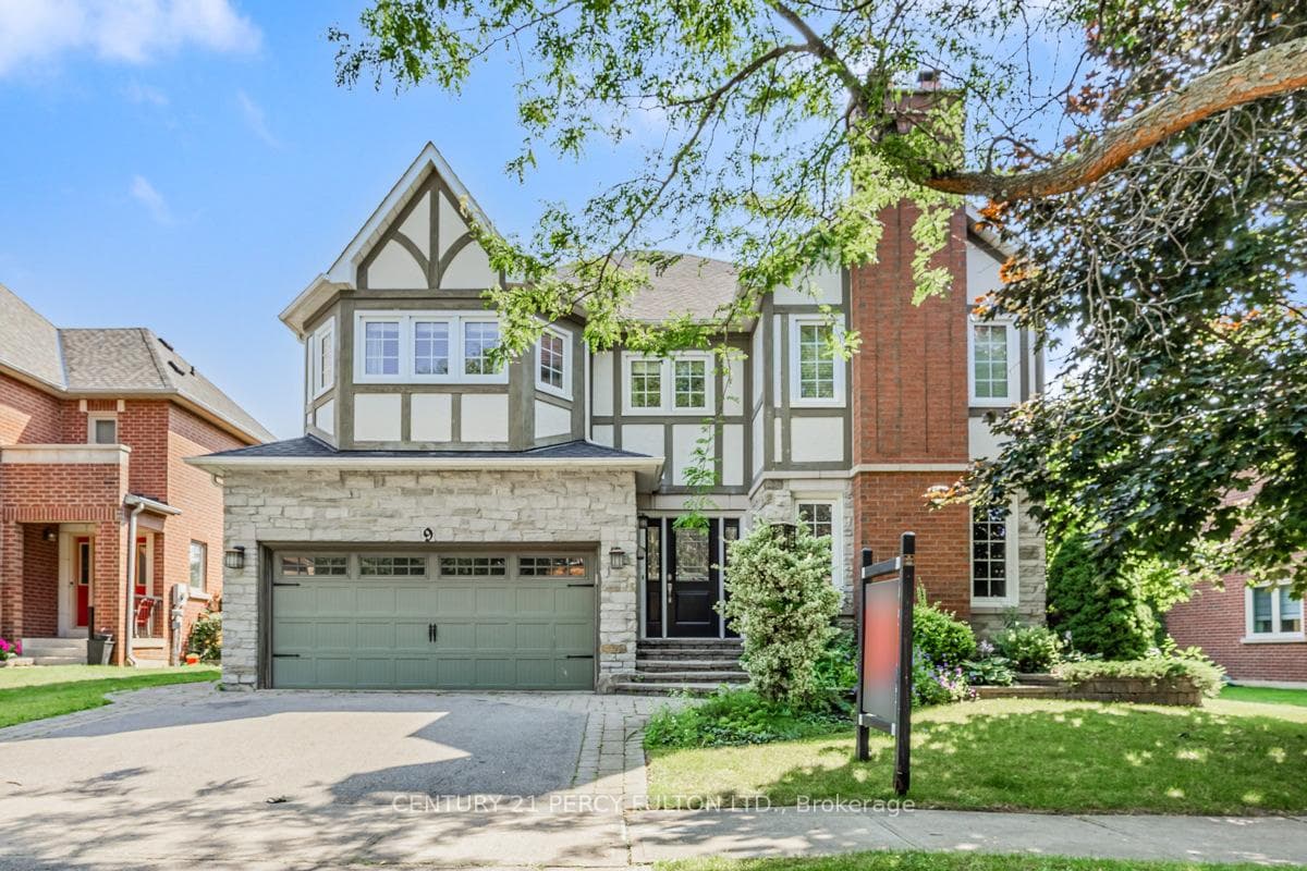 9 Lacey Drive photo 1