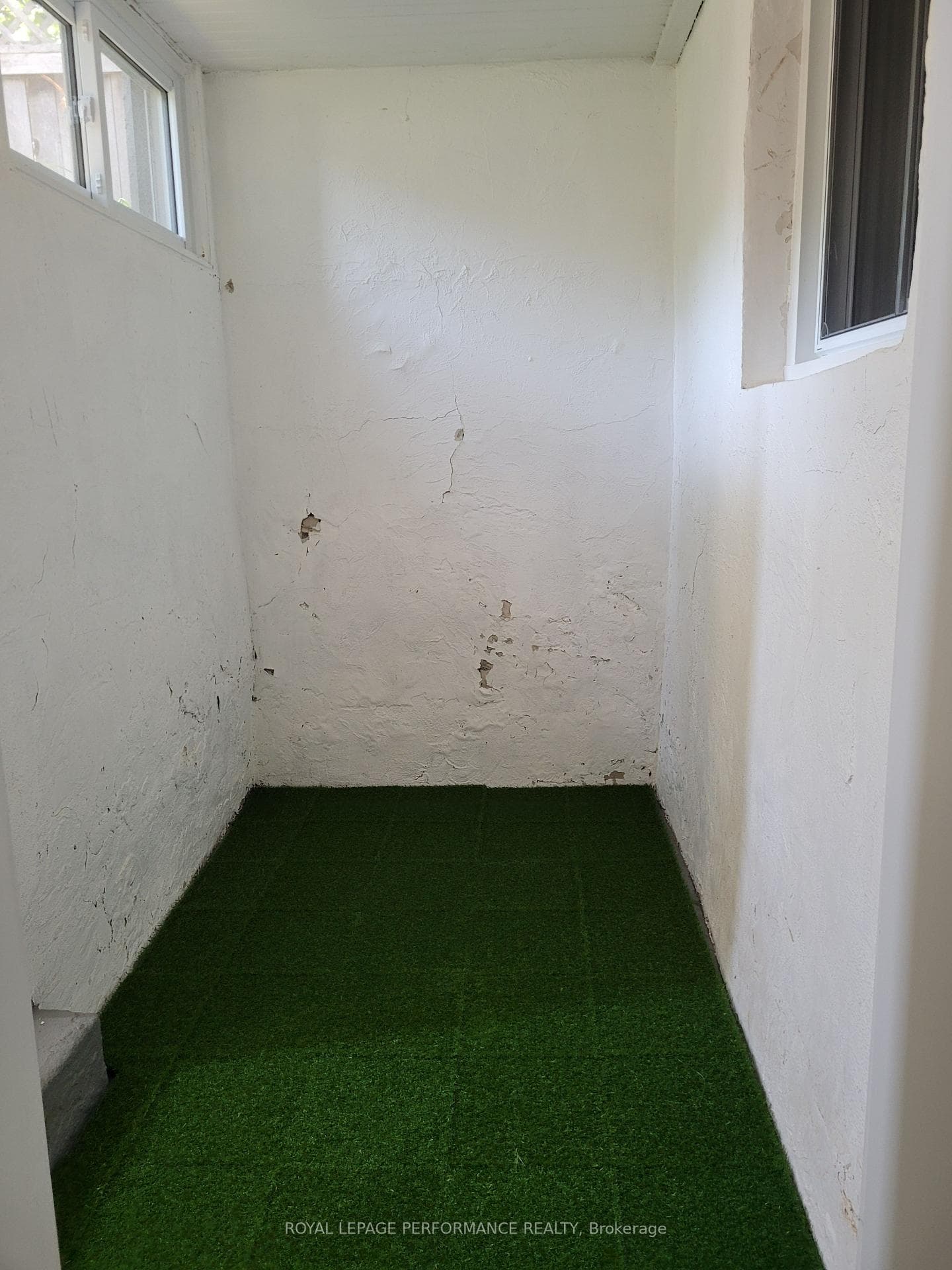 Great storage area for bikes, tires by entry door