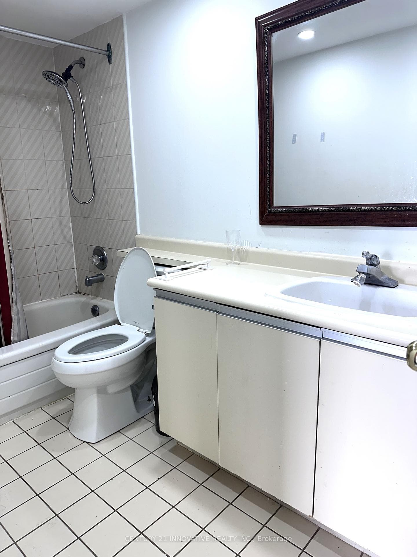 430 McLevin Avenue Unit 402 photo 17