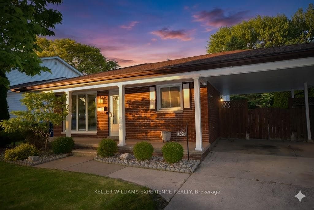 1290 Janisse Drive photo 3