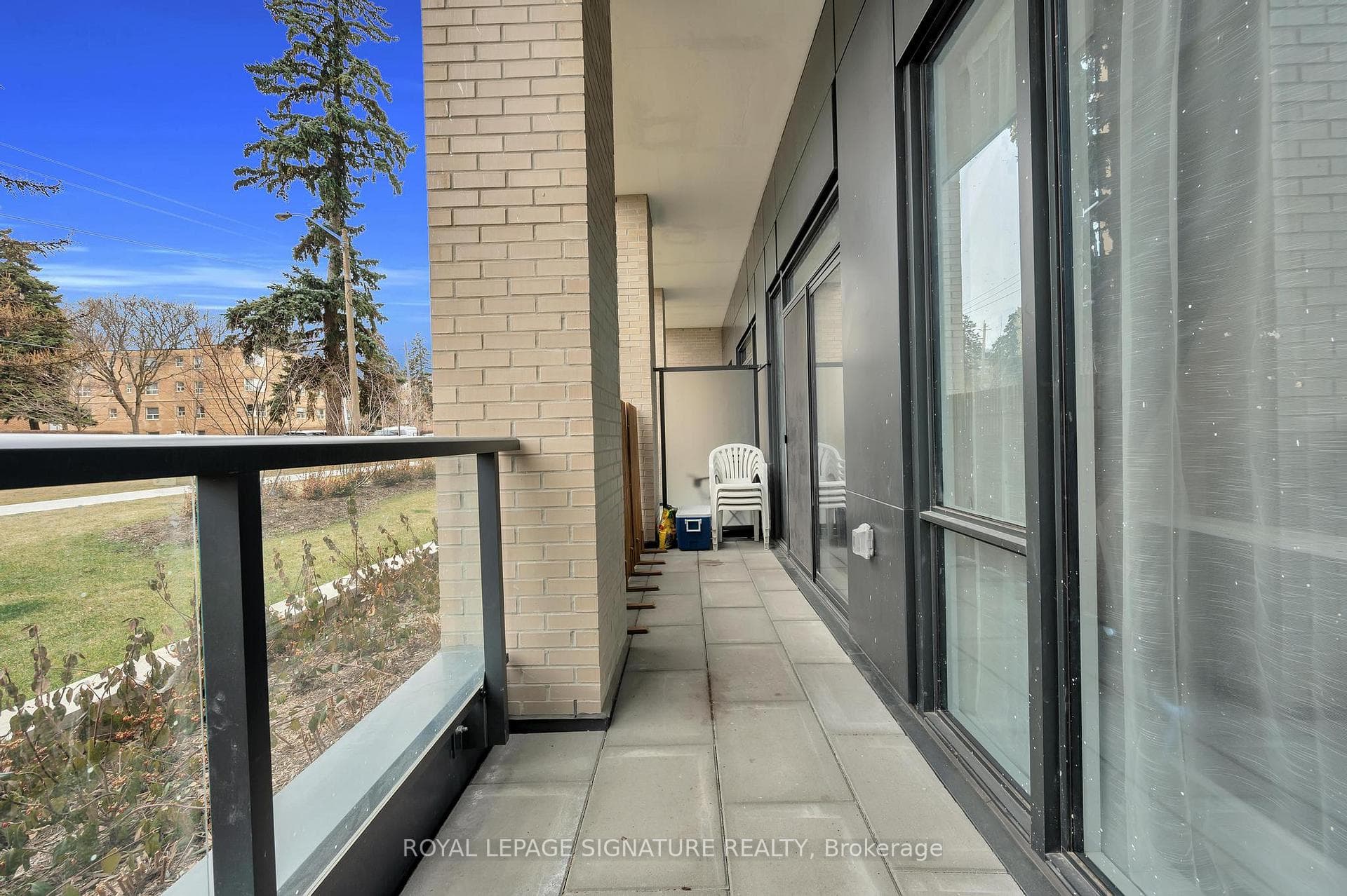 293 The Kingsway N/A Unit 111 photo 11