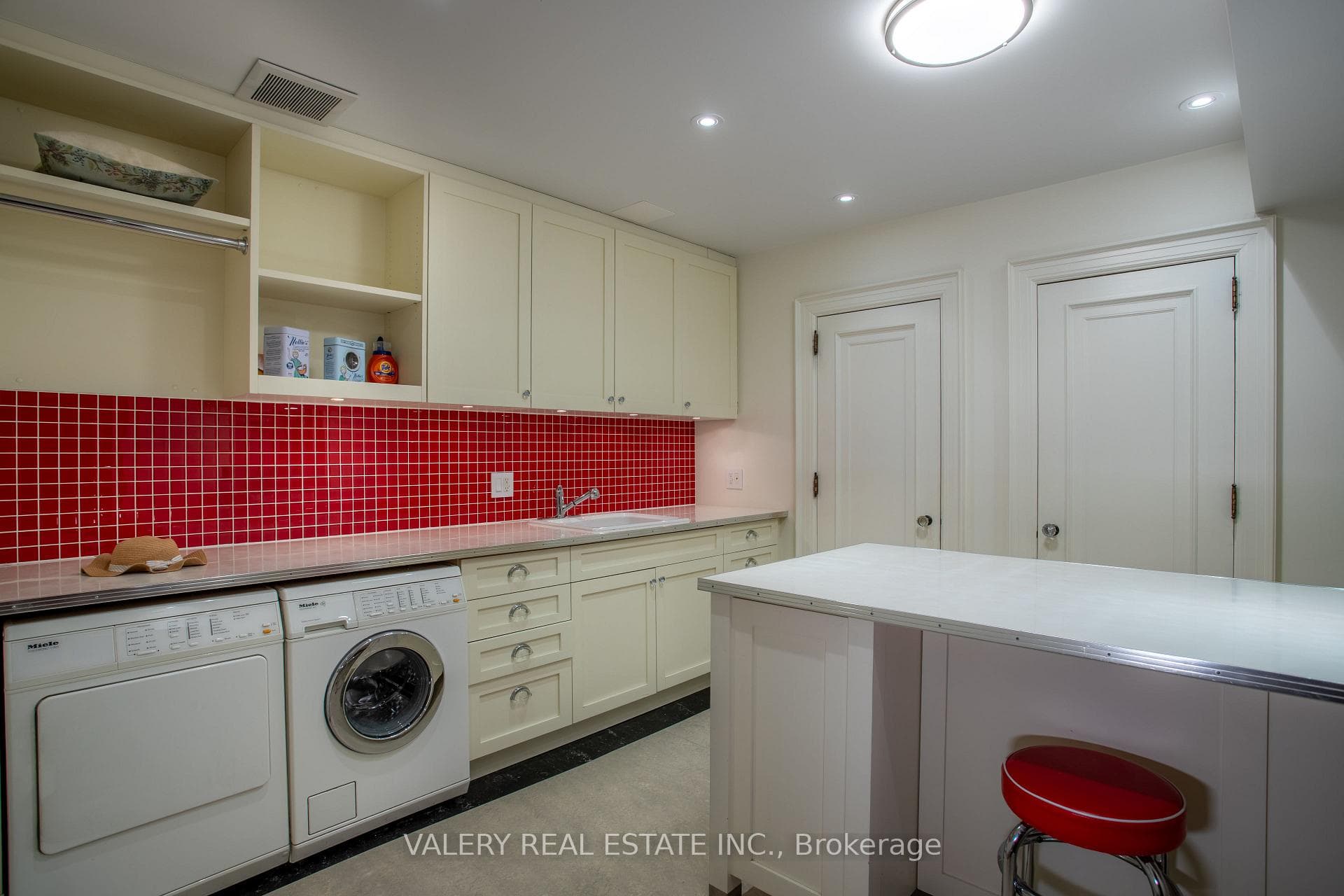Laundry Room (Lower Level)