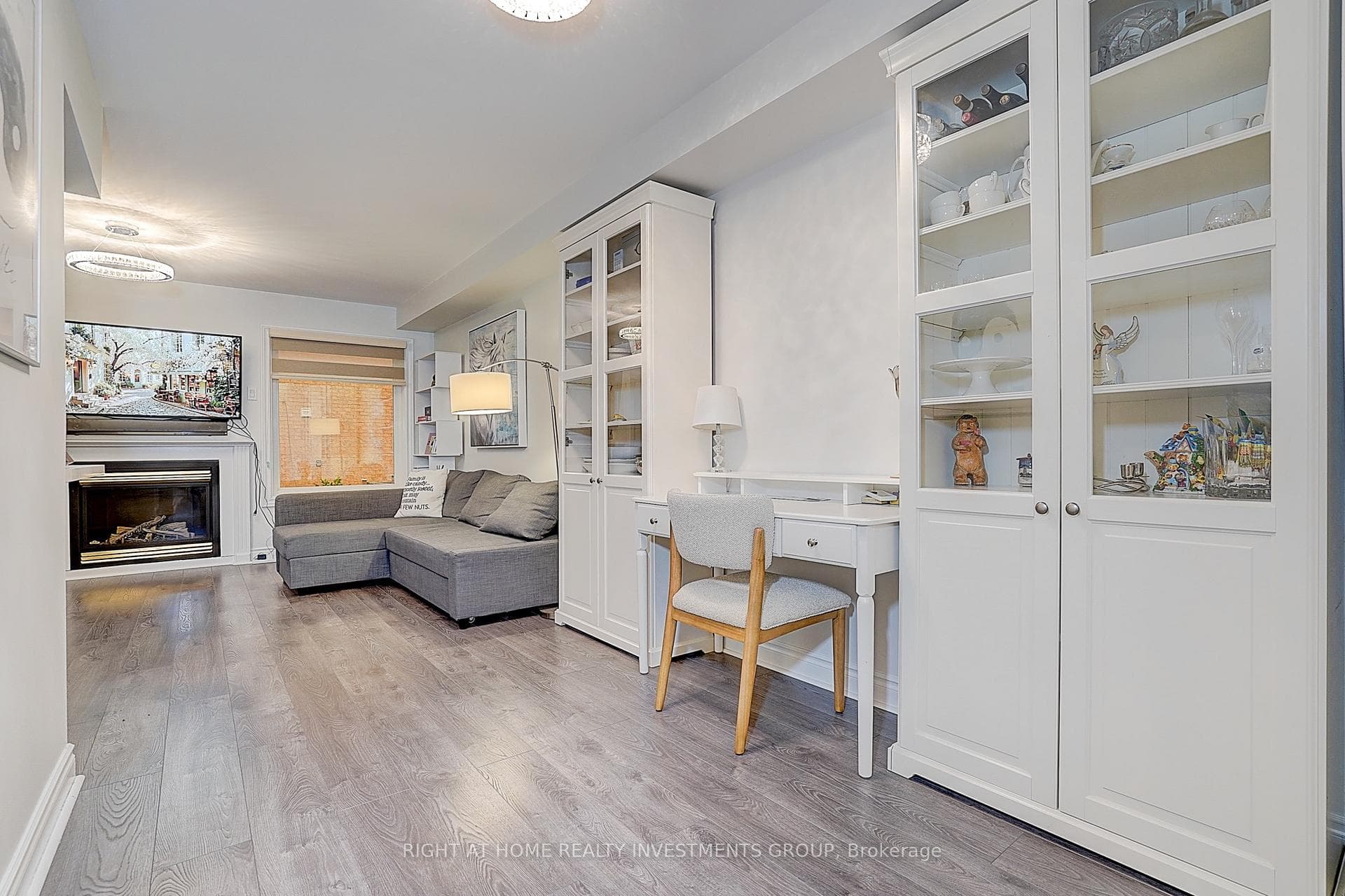 187 Vanguard Road photo 18