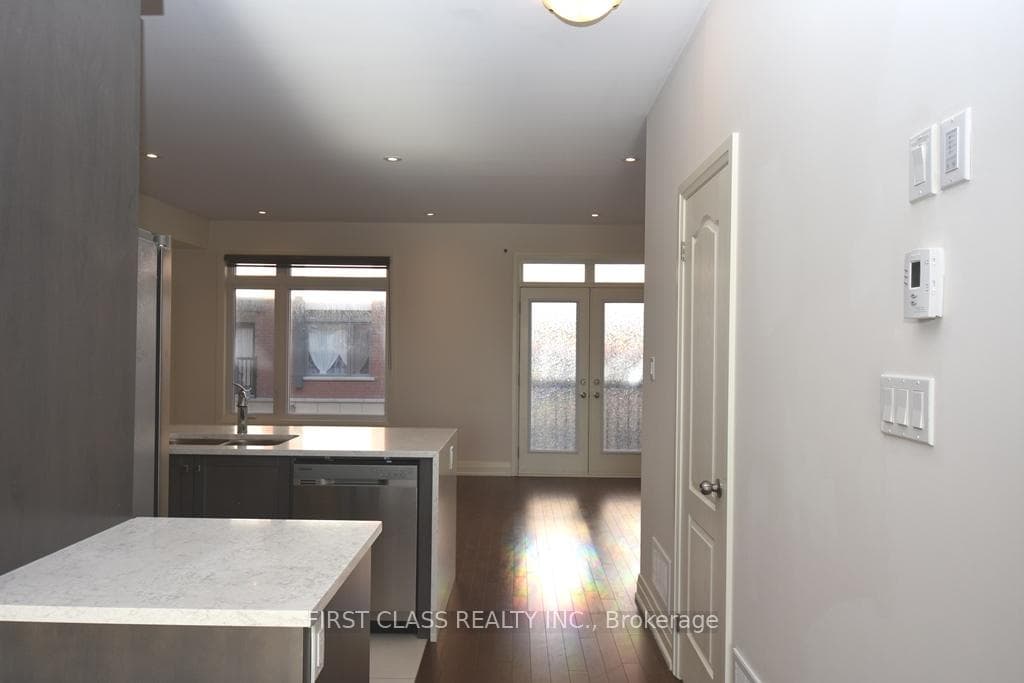 24 Teasel Way photo 12