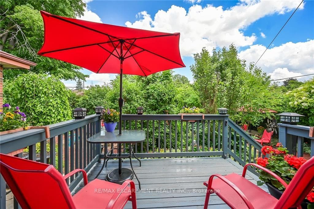 83 GAILMONT Drive photo 31