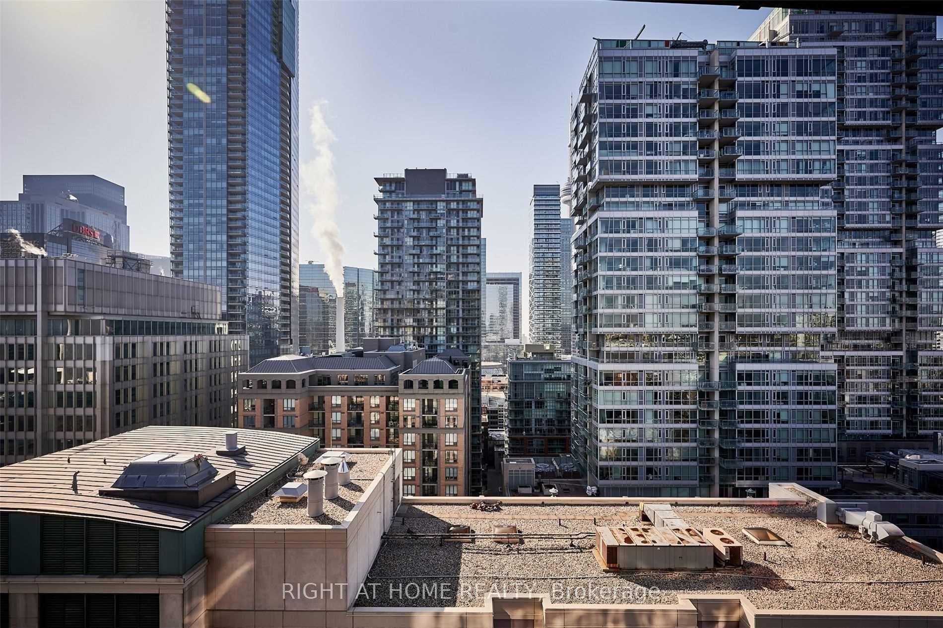 215 Queen Street Unit 1716 photo 20