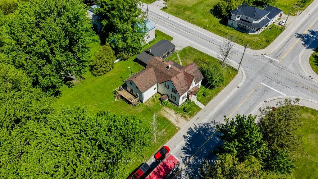 1365 Bruce Road 15 Road photo 43
