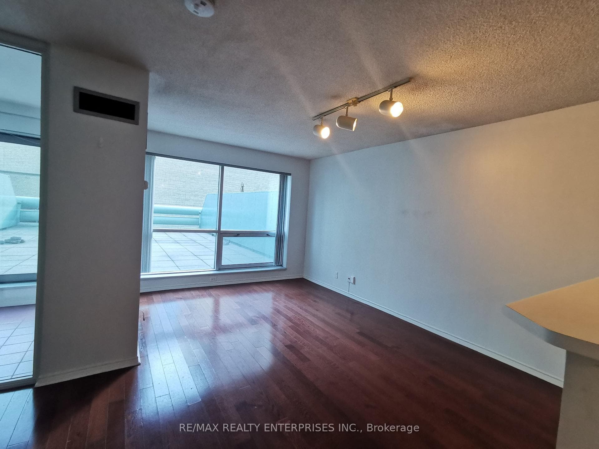10 Queens Quay Unit 309 photo 7