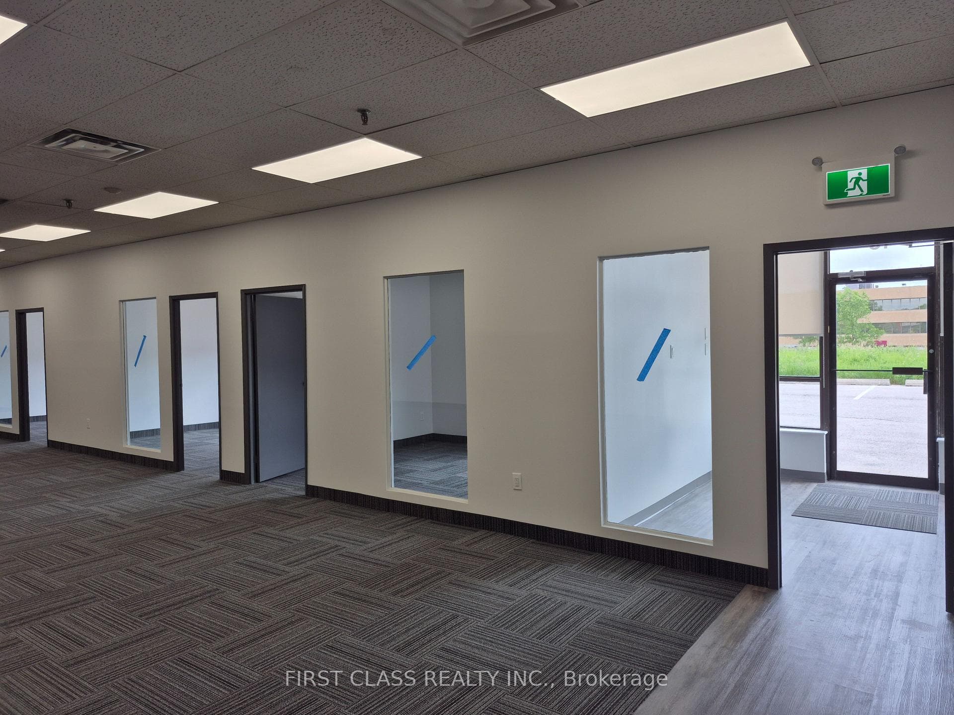 20 Steelcase Road Unit 10&11 photo 4