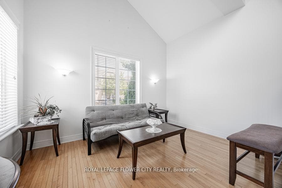 73 Hollywood Hill Circle photo 6