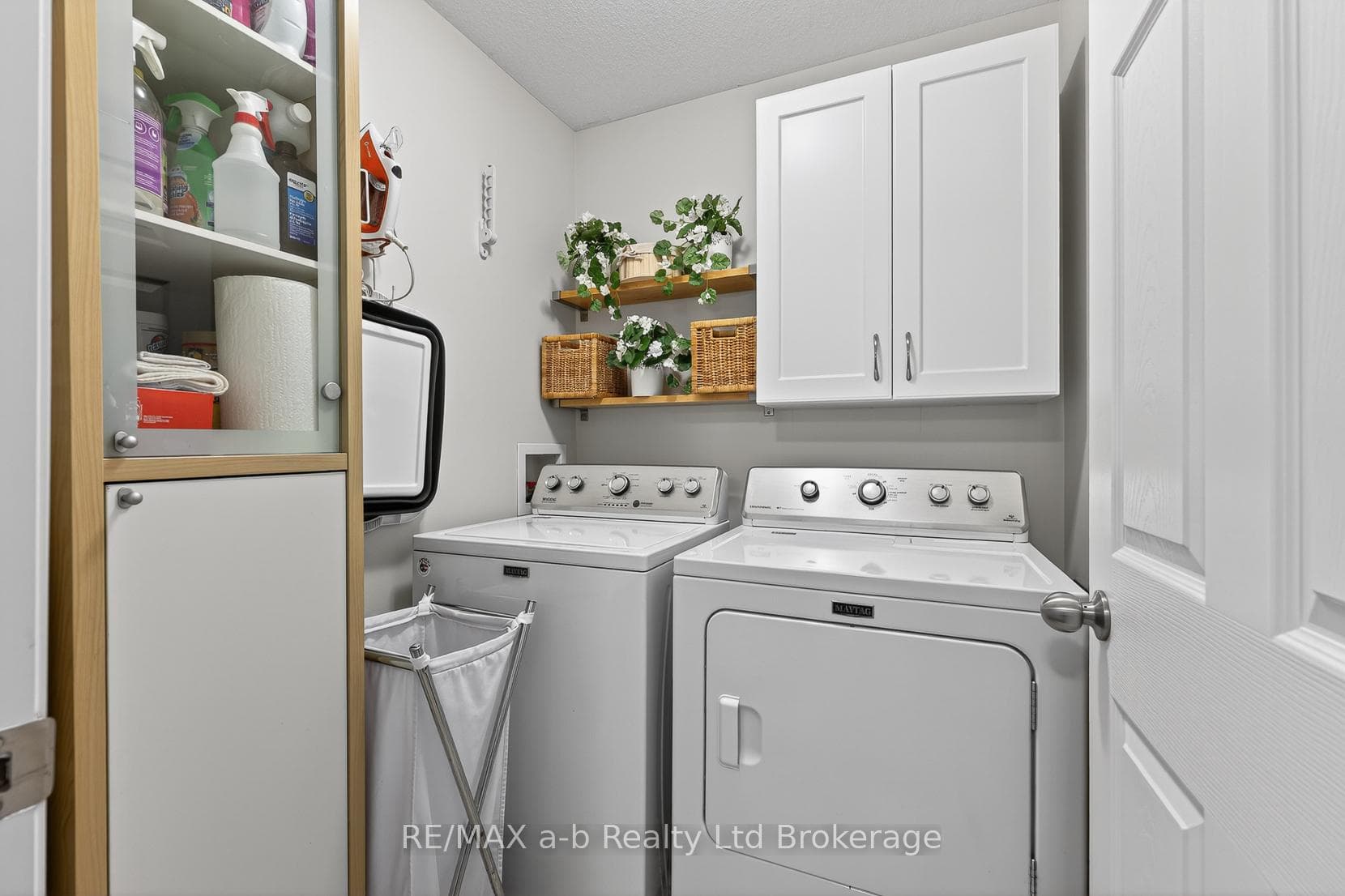 175 INGERSOLL Street Unit 28 photo 30