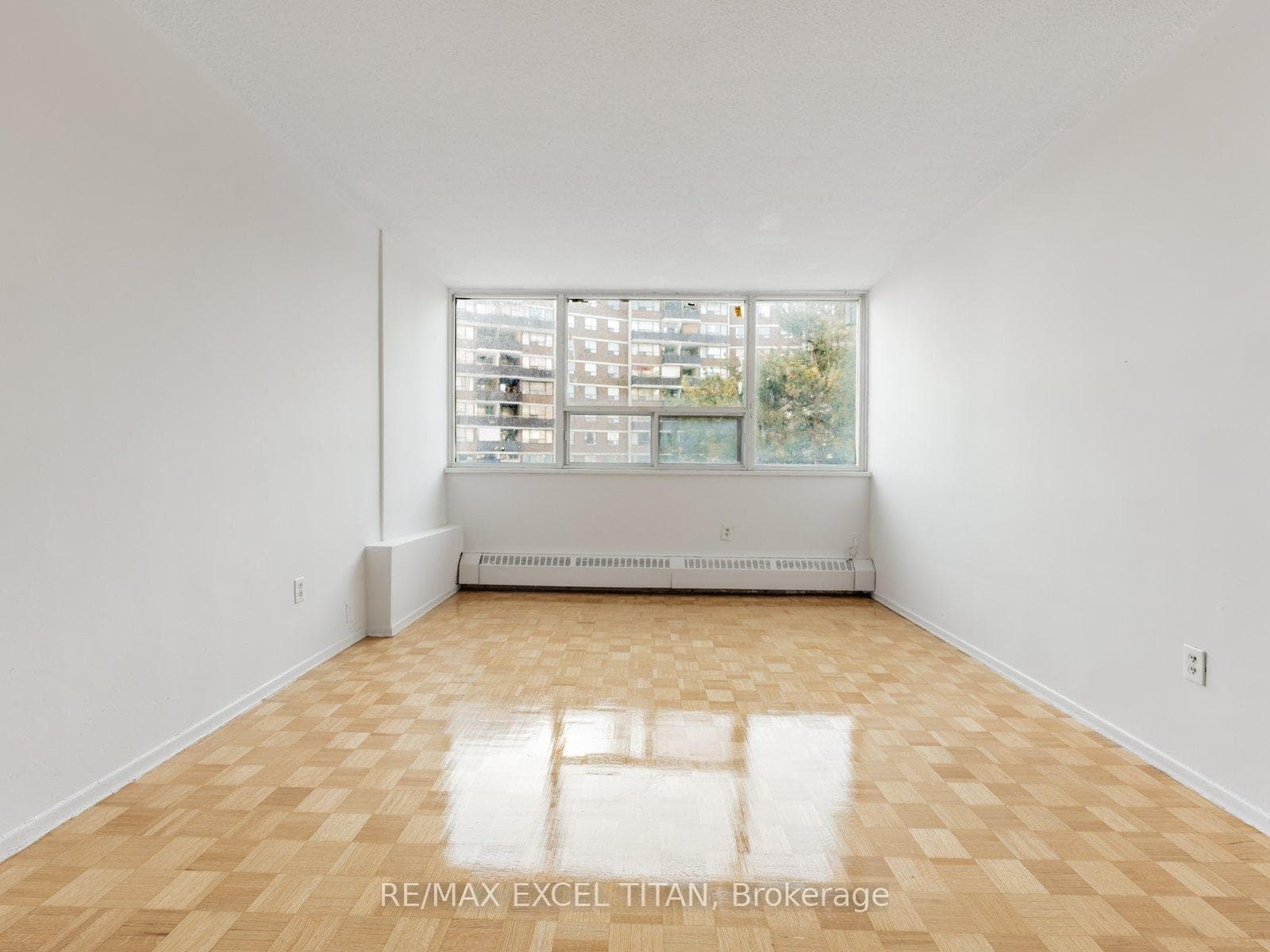 1385 Midland Avenue Unit 307 photo 3
