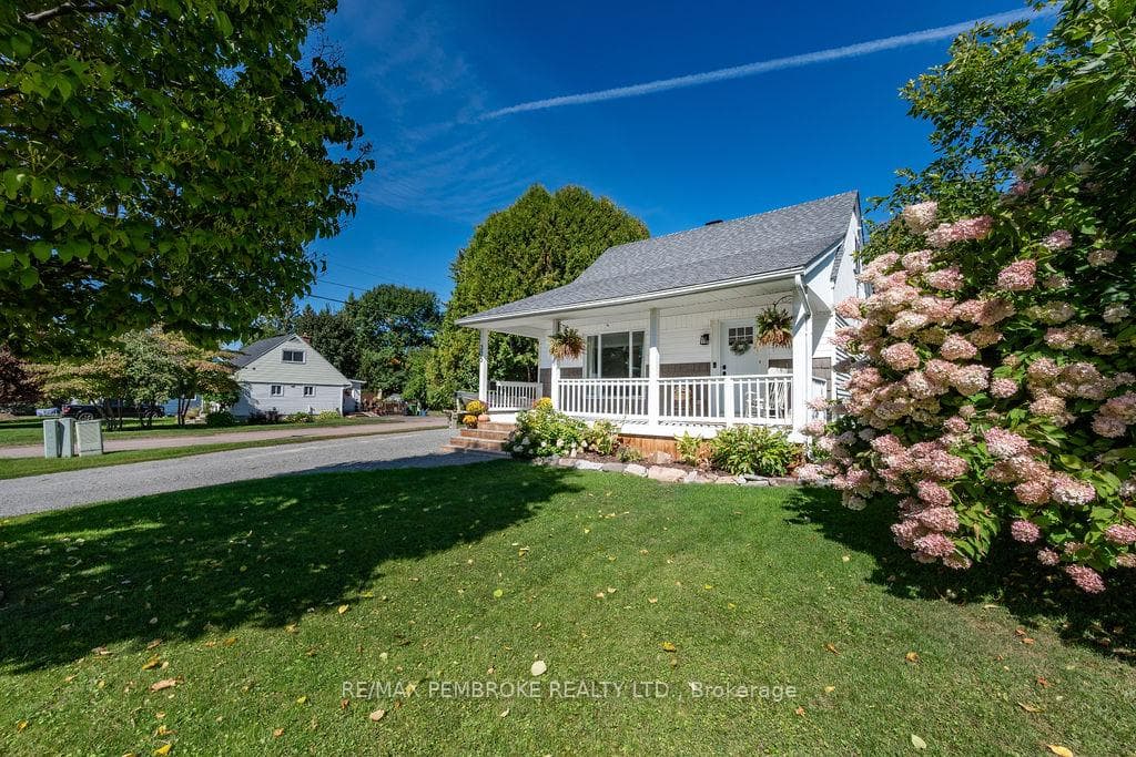 325 Chamberlain Street photo 42