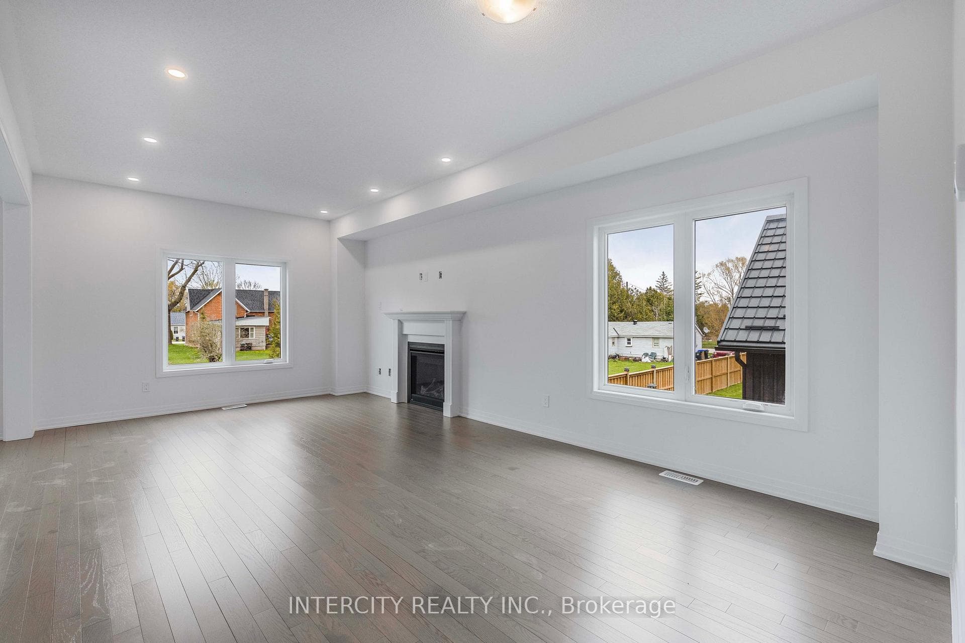 217 Quebec Street photo 7
