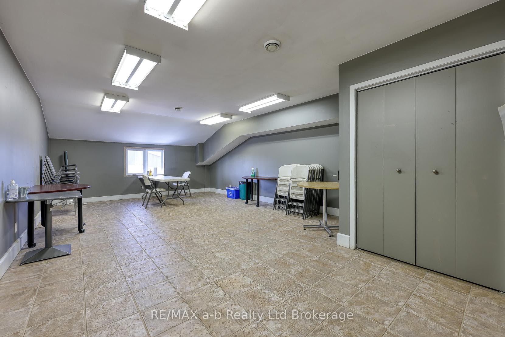 upper level staff room