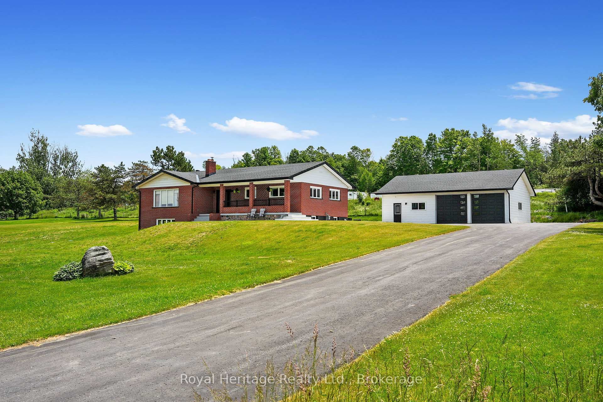 Brick bungalow & detached garage