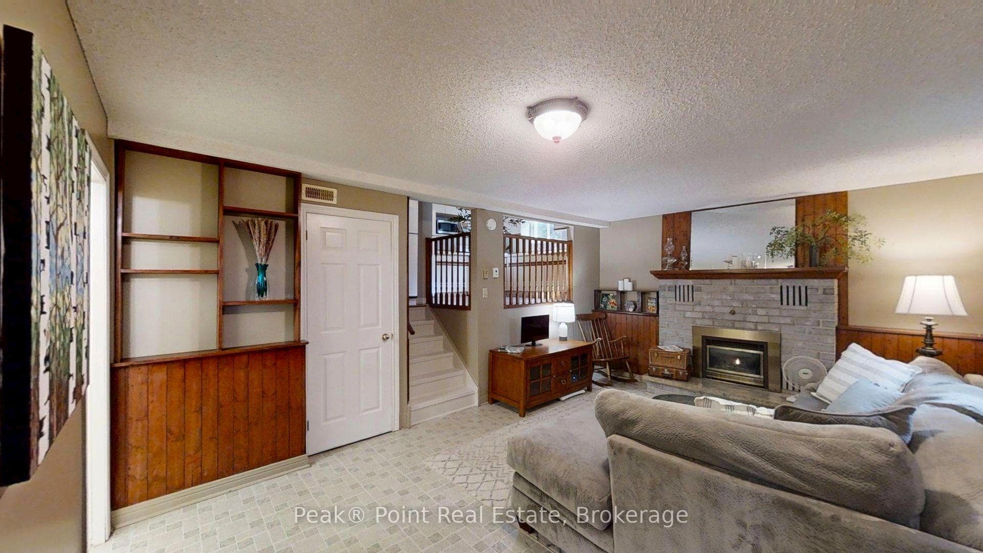 2105 8th Avenue photo 29