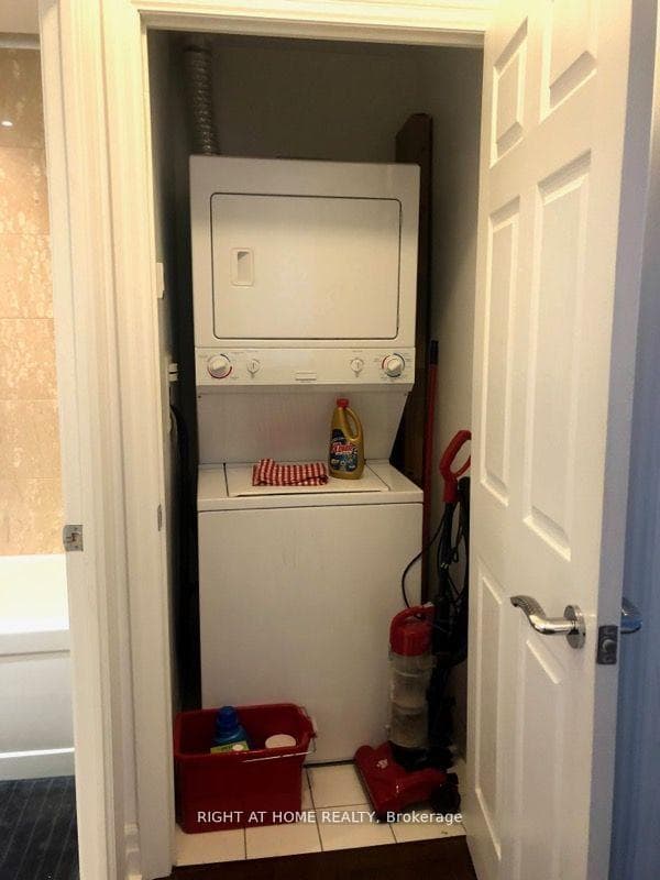 35 Balmuto Street Unit 2403 photo 13