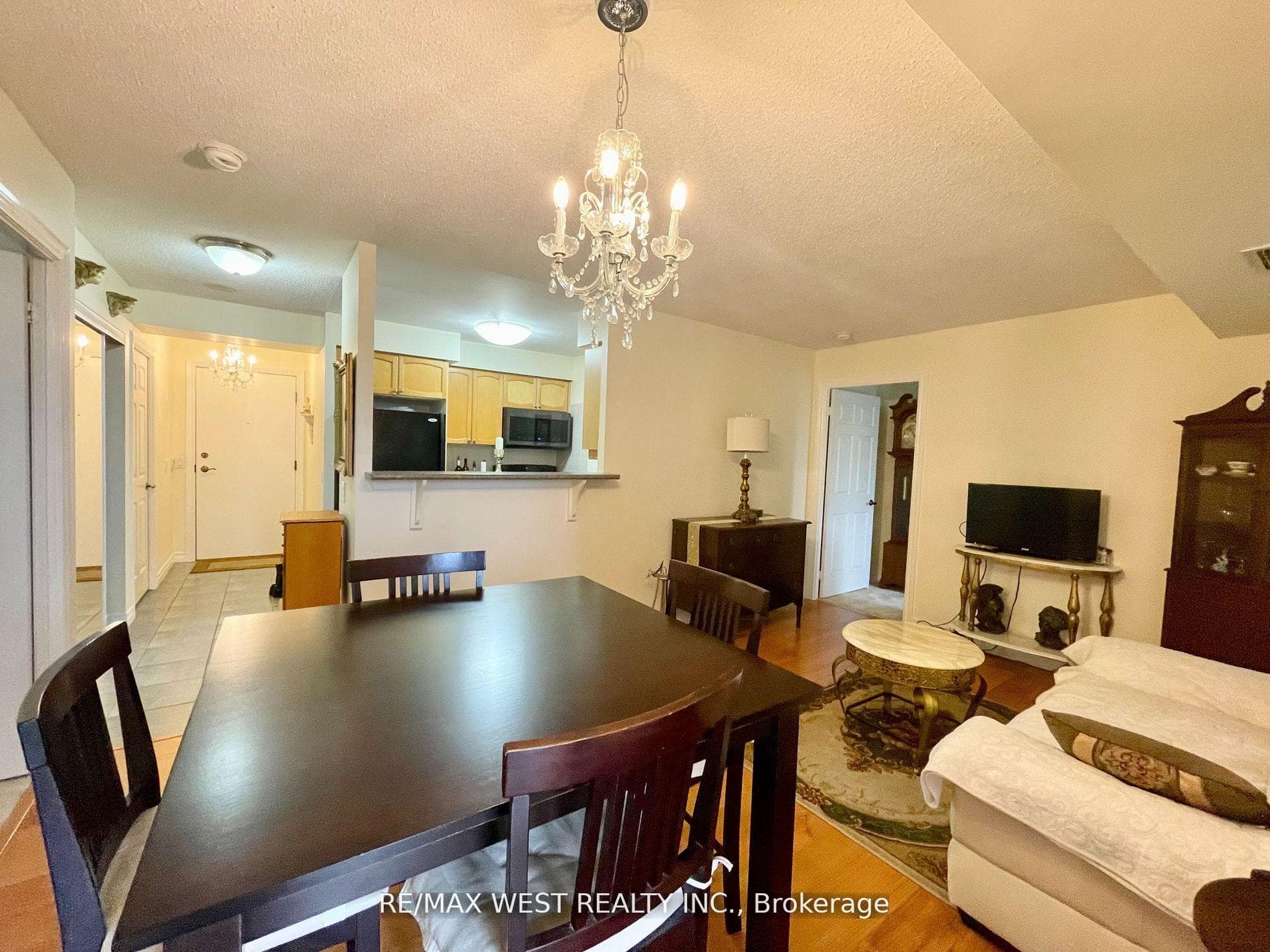 710 Humberwood Boulevard Unit 806 photo 11