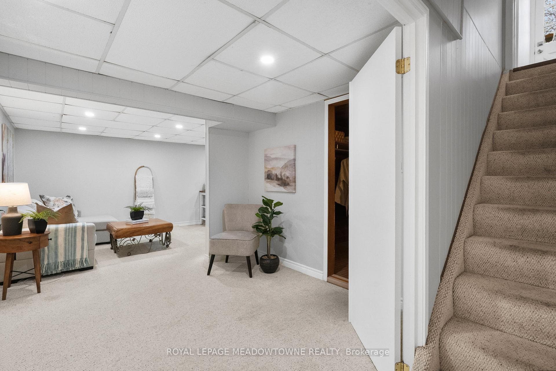 415 Highside Drive photo 29