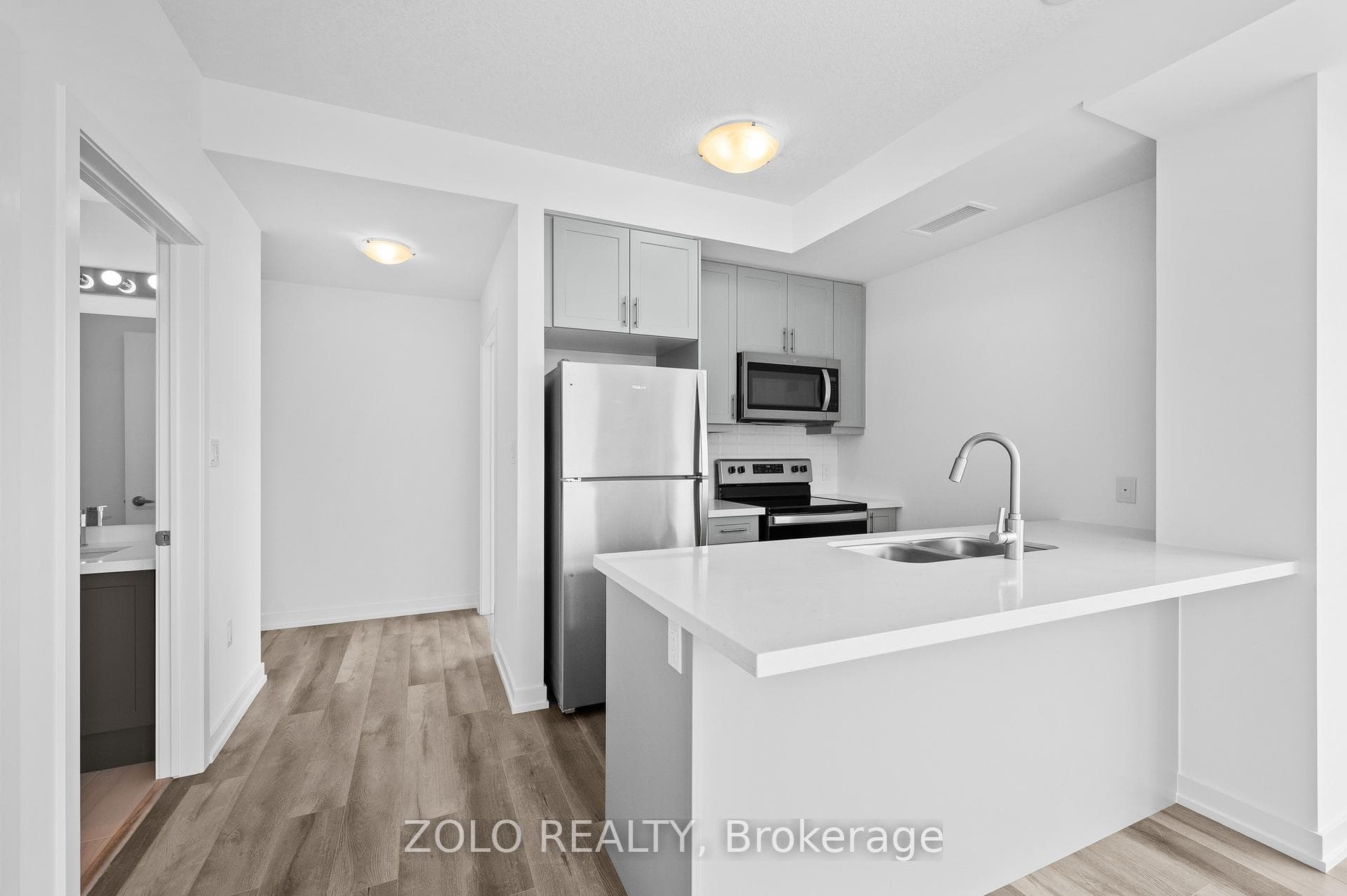 470 Dundas Street Unit 1011 photo 14